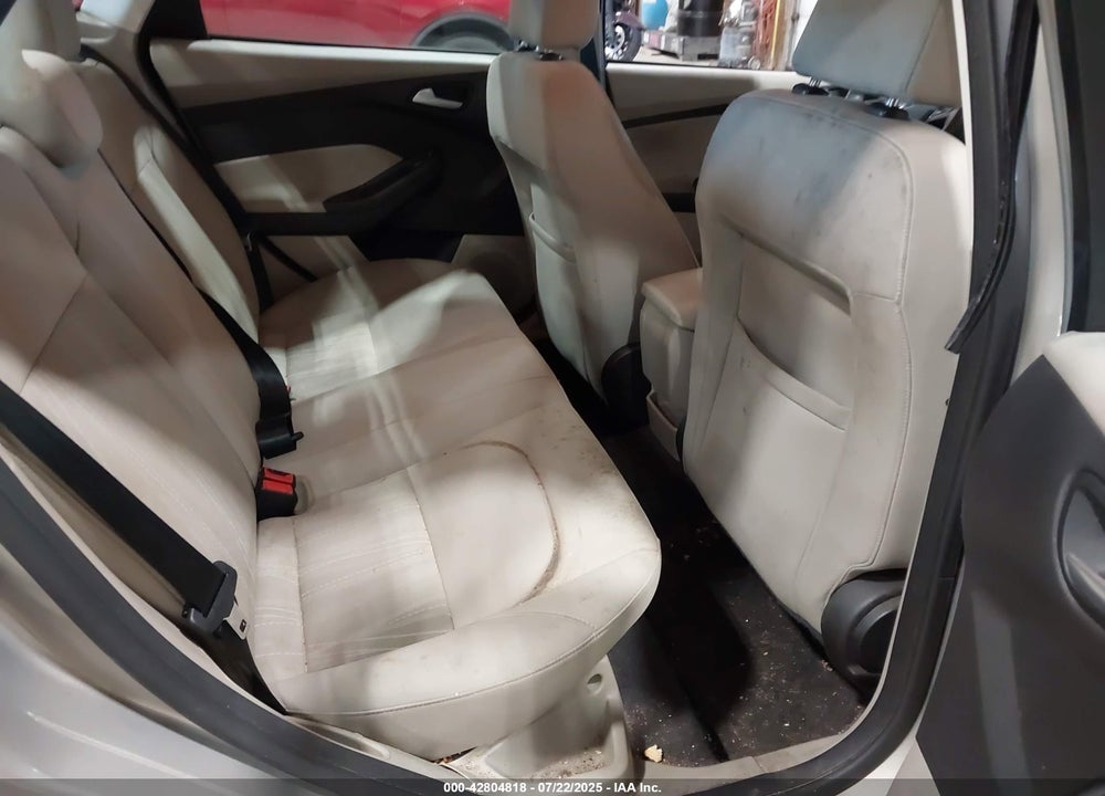 2015 FORD FOCUS VIN: 1FADP3F29FL258862