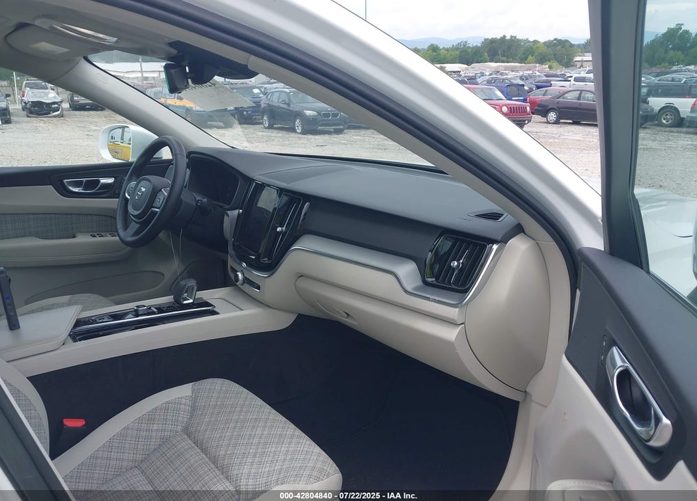 2022 VOLVO XC60 VIN: YV4L12RK7N1052492