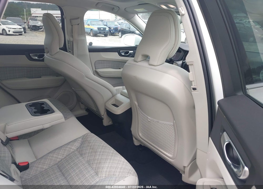 2022 VOLVO XC60 VIN: YV4L12RK7N1052492