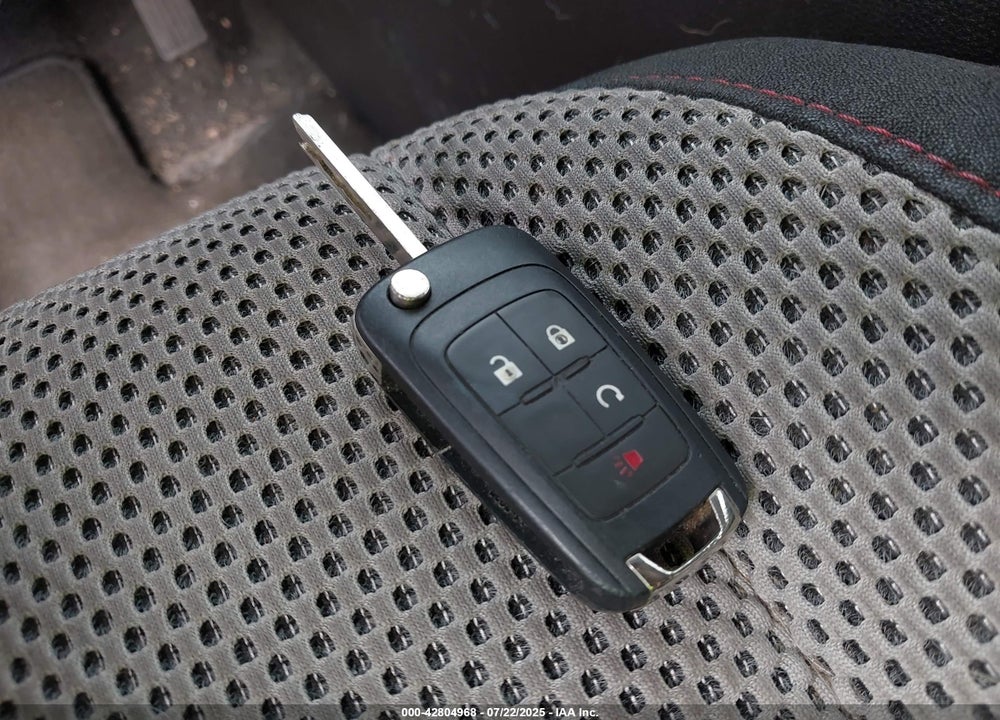 2011 CHEVROLET EQUINOX VIN: 2CNALDEC6B6247972