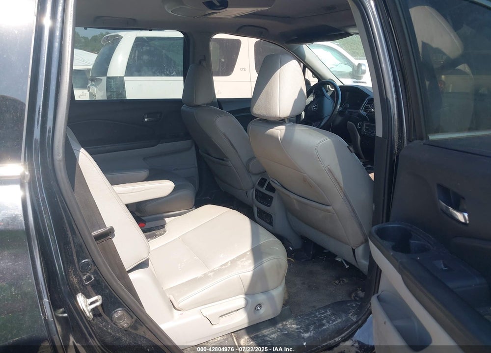 2019 HONDA PILOT VIN: 5FNYF5H6XKB042963