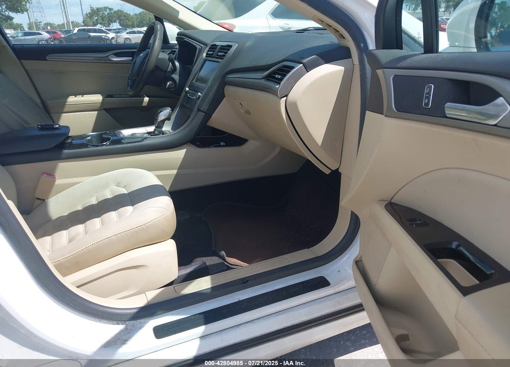 2014 FORD FUSION VIN: 1FA6P0H7XE5370069