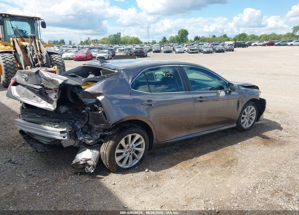 2022 TOYOTA CAMRY VIN: 4T1R11AK7NU647680