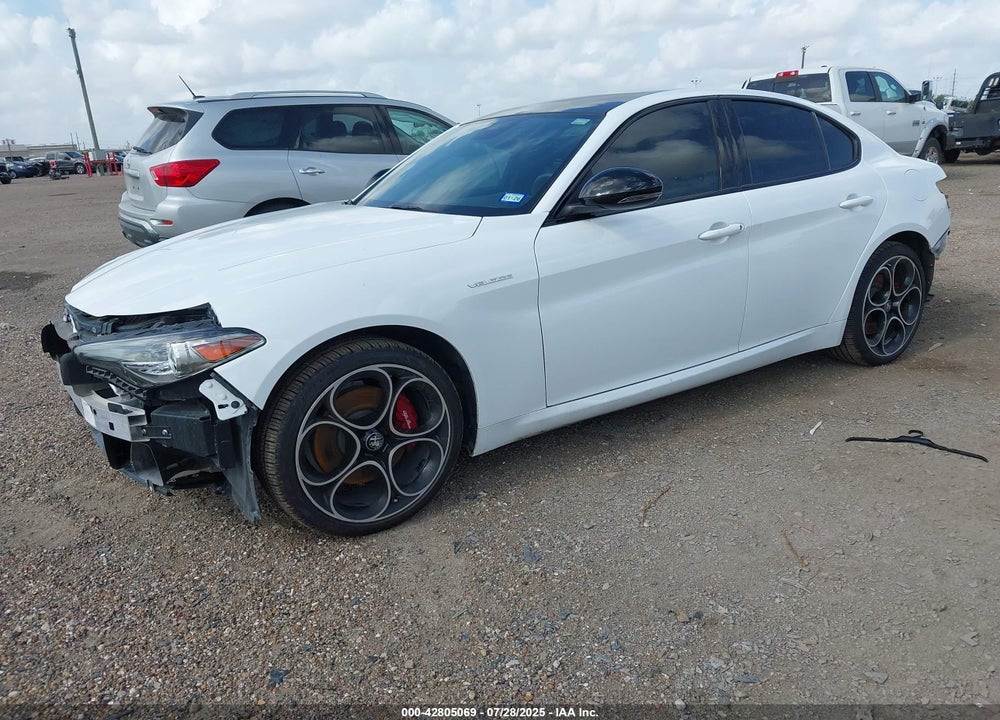 2022 ALFA ROMEO GIULIA VIN: ZARFANBN2N7665760
