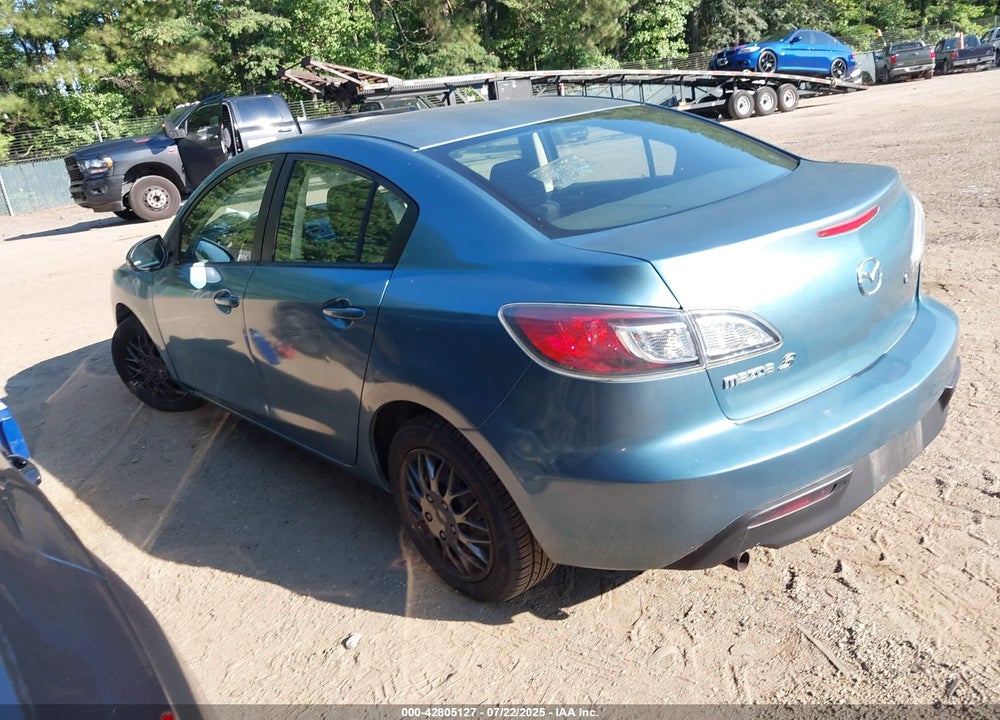 2011 MAZDA 3 VIN: JM1BL1UG3B1390988