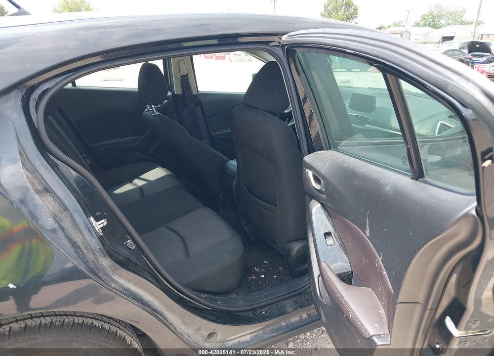 2018 MAZDA 3 VIN: 3MZBN1K74JM185594
