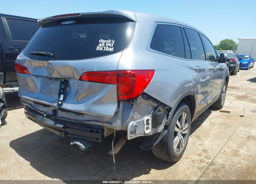 2017 HONDA PILOT VIN: 5FNYF5H5XHB028724