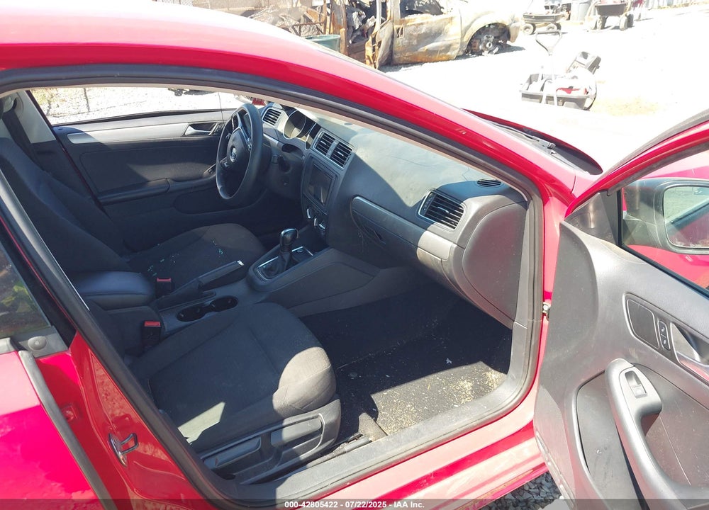 2015 VOLKSWAGEN JETTA 1.8T SE VIN: 3VWD17AJ4FM205418