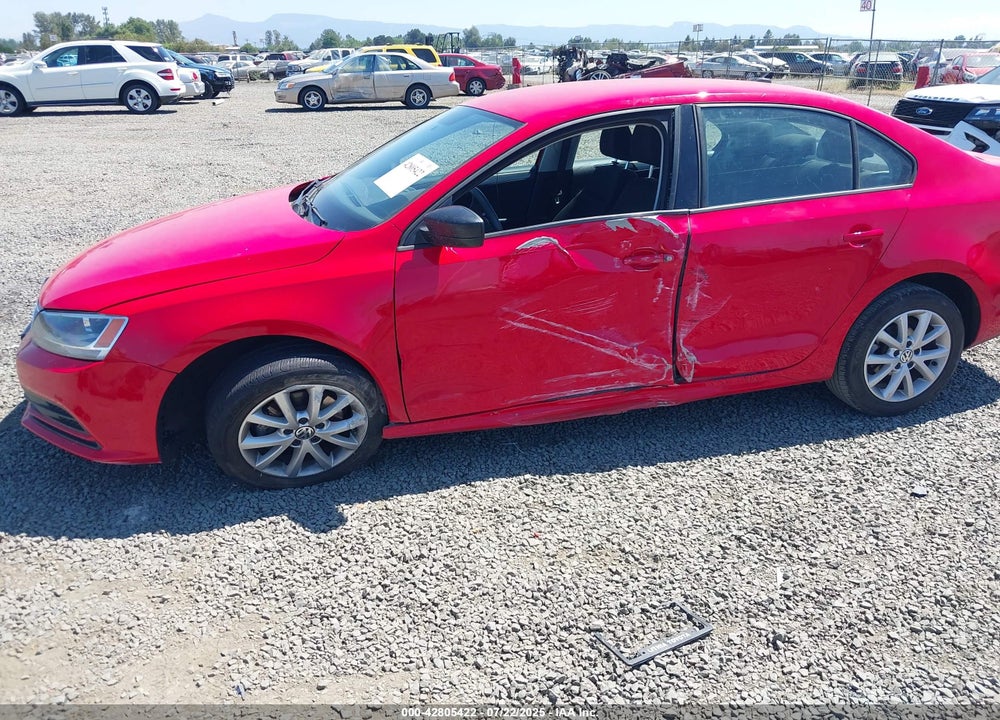 2015 VOLKSWAGEN JETTA 1.8T SE VIN: 3VWD17AJ4FM205418