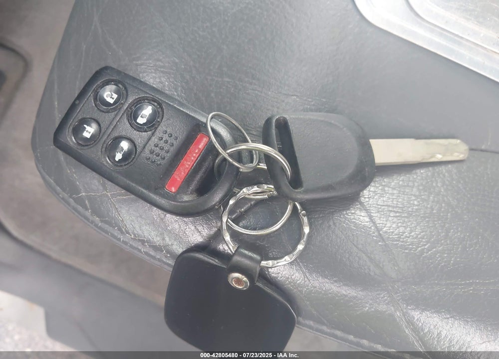 2005 HONDA ODYSSEY EX-L VIN: 5FNRL38635B028747