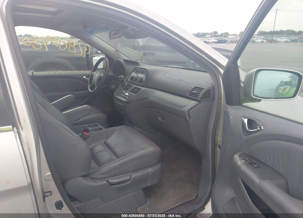 2005 HONDA ODYSSEY EX-L VIN: 5FNRL38635B028747