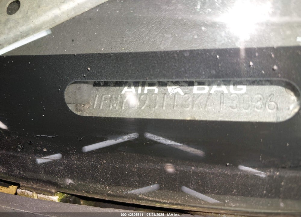 2003 FORD ESCAPE VIN: 1FMYU93113KA13036