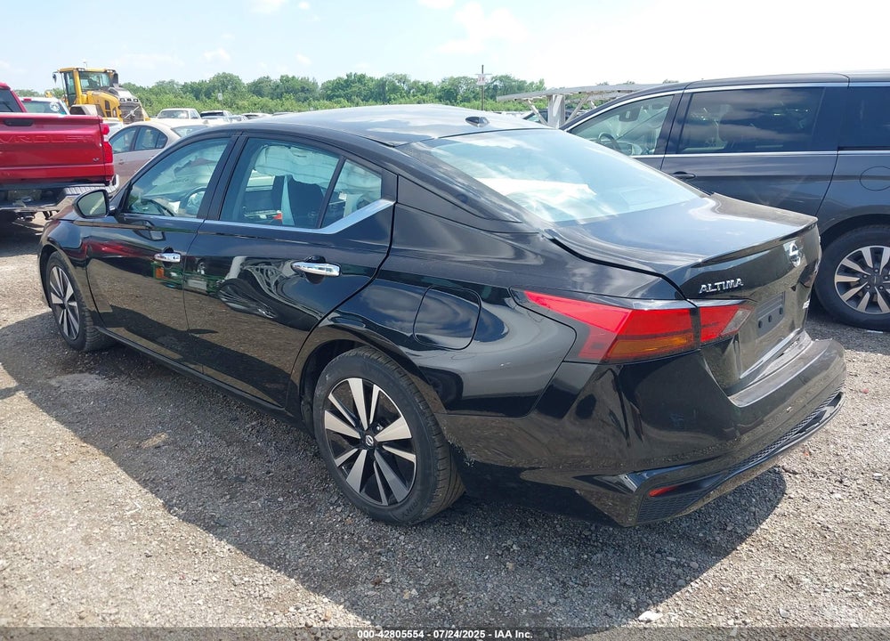 2021 NISSAN ALTIMA SV FWD VIN: 1N4BL4DV0MN324237