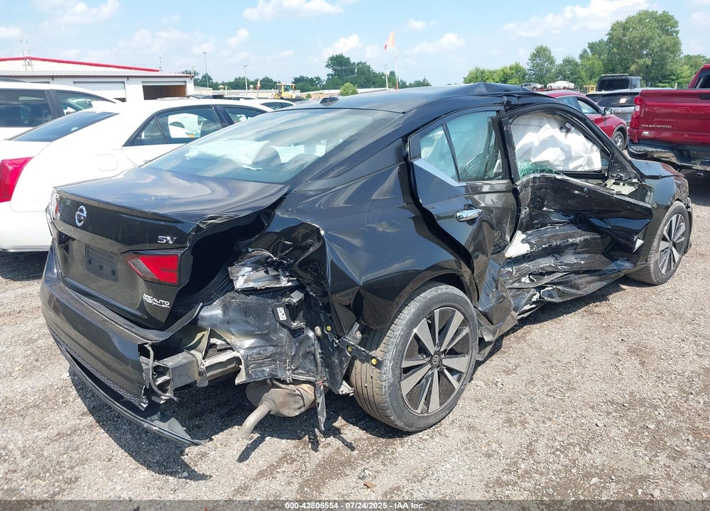 2021 NISSAN ALTIMA SV FWD VIN: 1N4BL4DV0MN324237