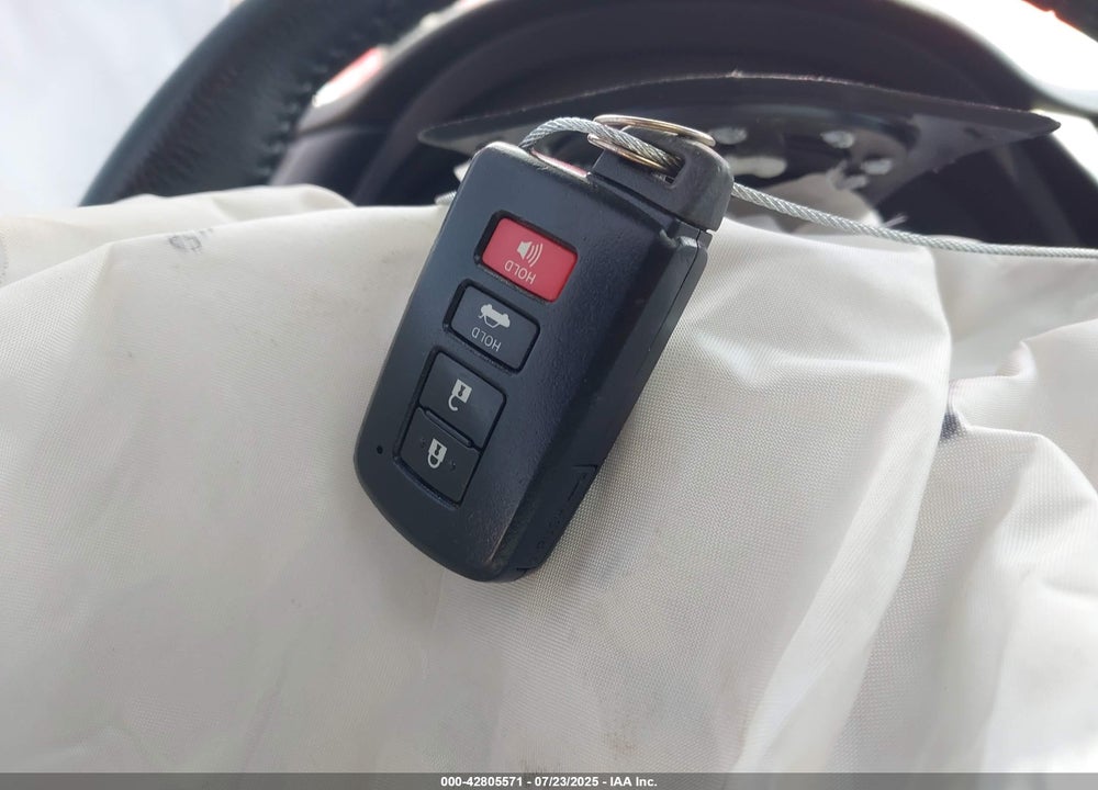 2017 TOYOTA COROLLA VIN: 2T1BURHE8HC928450