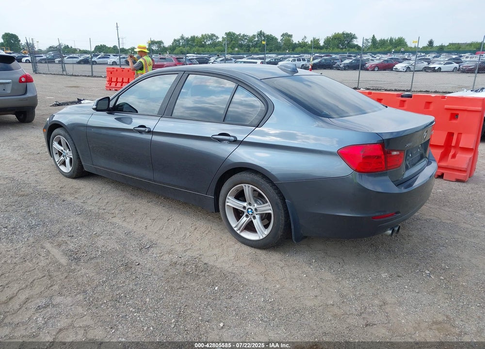 2014 BMW 3 SERIES VIN: WBA3B3C55EJ977584