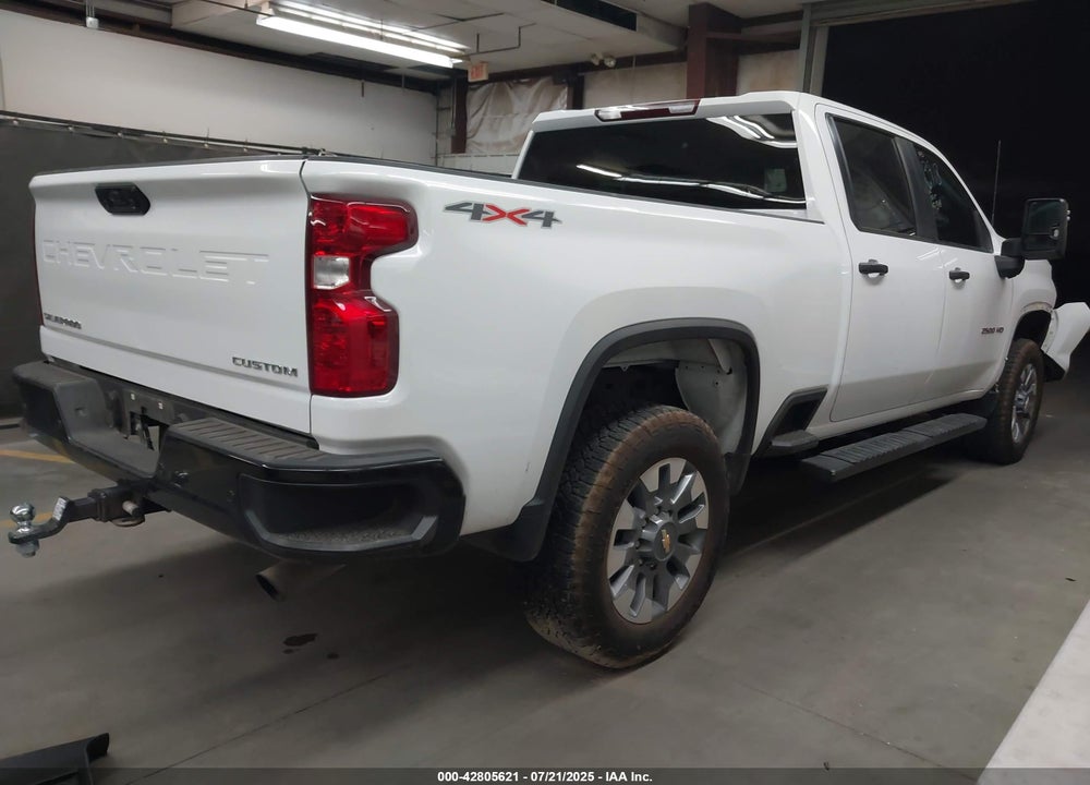 2024 CHEVROLET SILVERADO 2500HD 4WD STANDARD BED CUSTOM VIN: 2GC4YME75R1152896