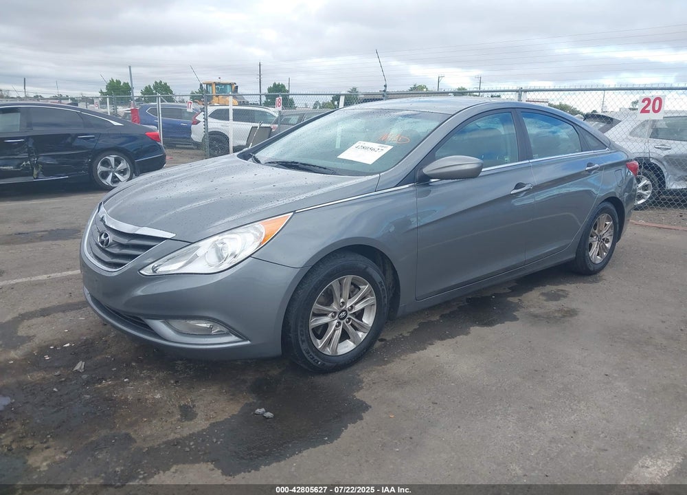 2013 HYUNDAI SONATA VIN: 5NPEB4AC0DH705678