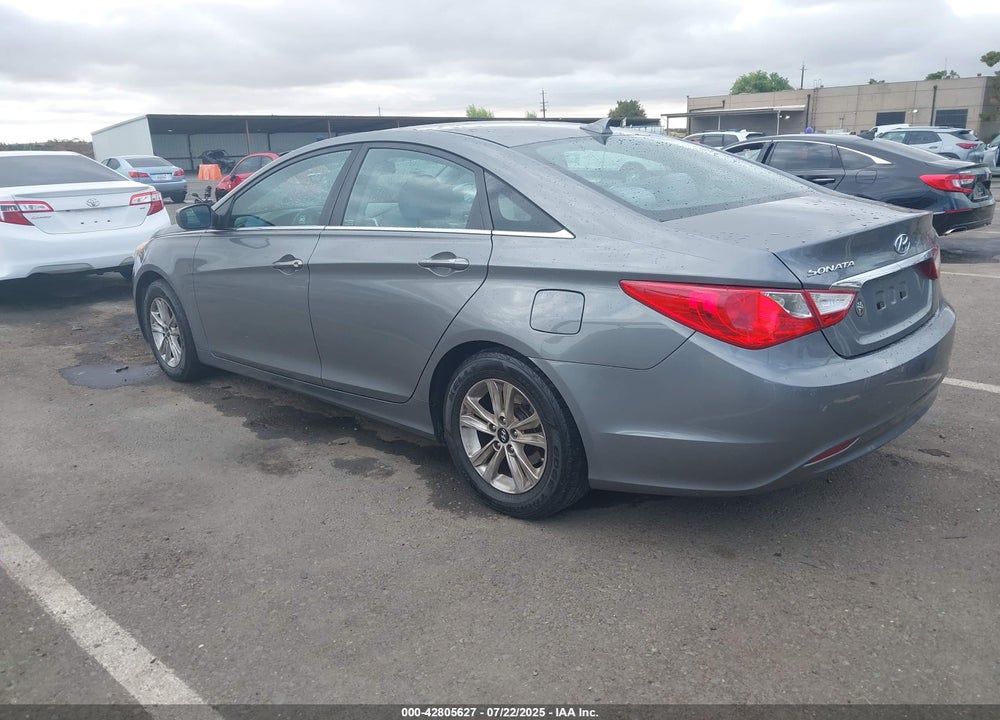 2013 HYUNDAI SONATA VIN: 5NPEB4AC0DH705678