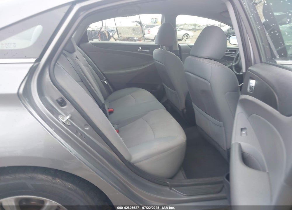 2013 HYUNDAI SONATA VIN: 5NPEB4AC0DH705678