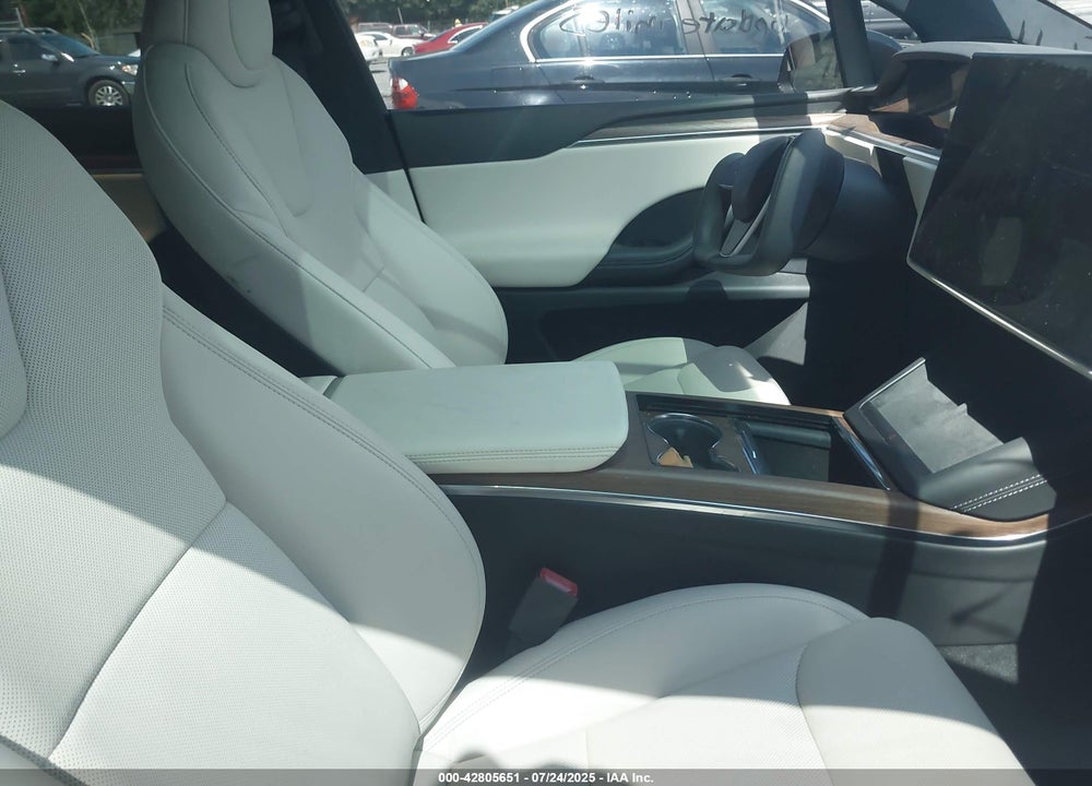 2022 TESLA MODEL X VIN: 7SAXCAE51NF355318