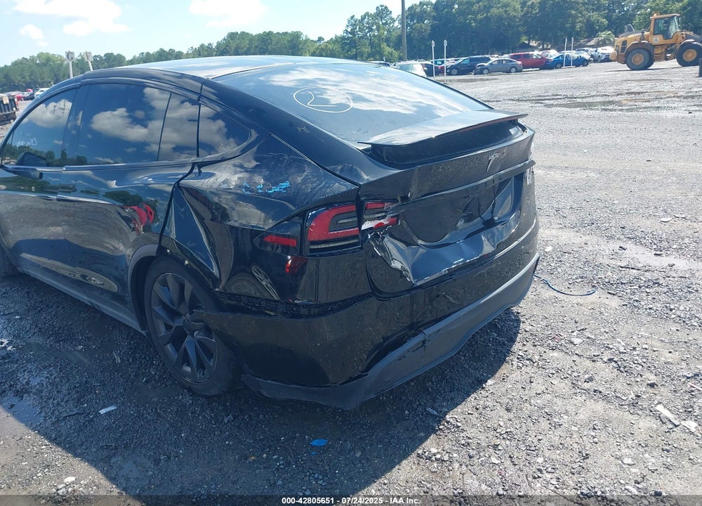 2022 TESLA MODEL X VIN: 7SAXCAE51NF355318