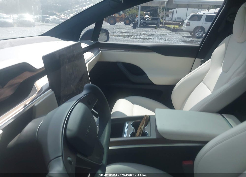 2022 TESLA MODEL X VIN: 7SAXCAE51NF355318