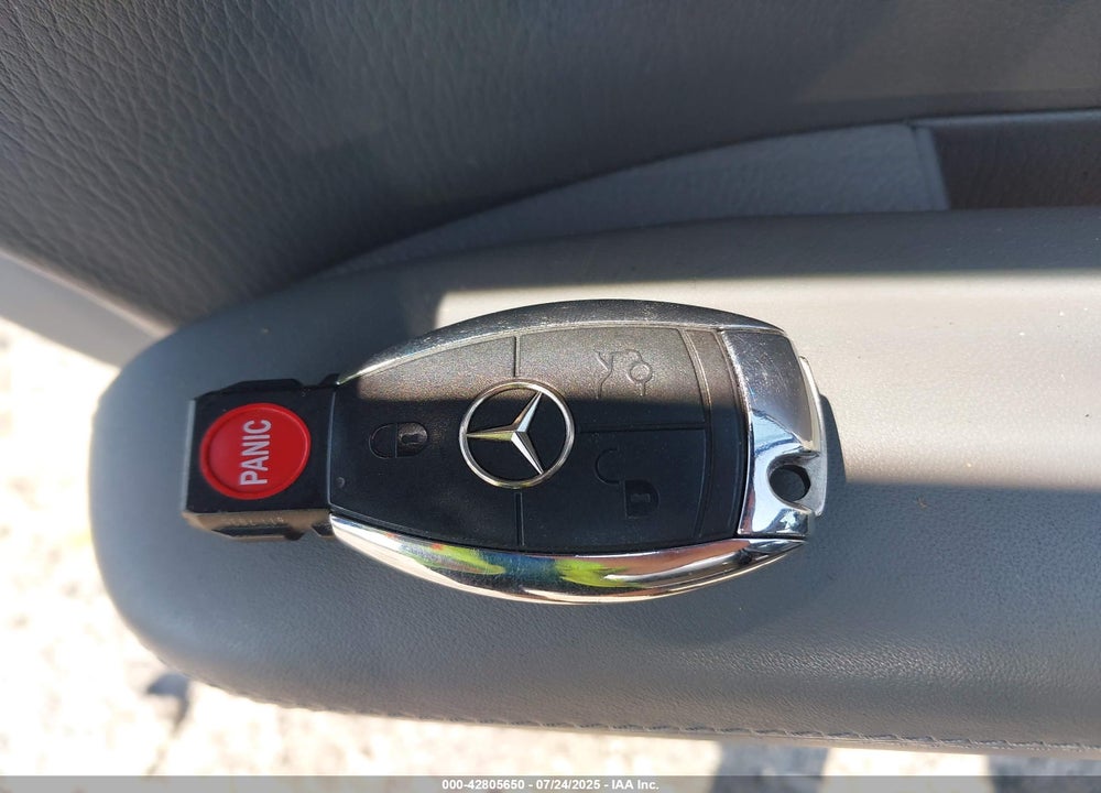 2007 MERCEDES-BENZ S CLASS VIN: WDDNG86X57A125719
