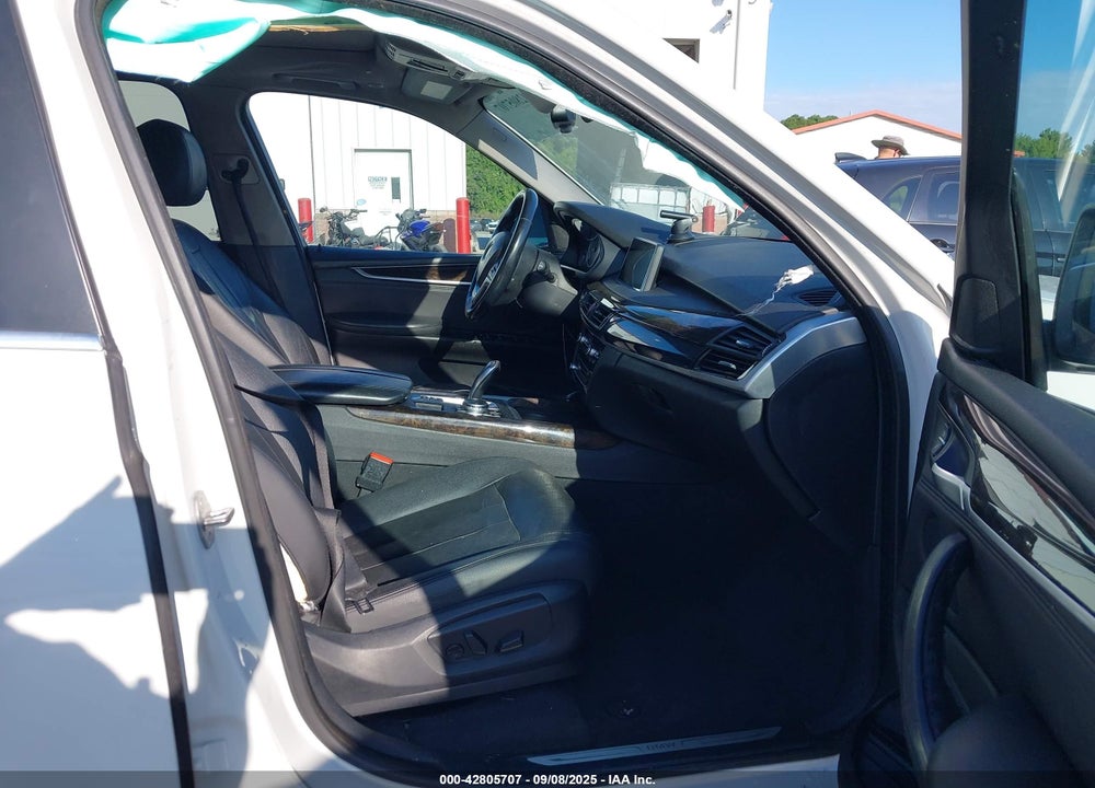2016 BMW X5 VIN: 5UXKR2C52G0R68627
