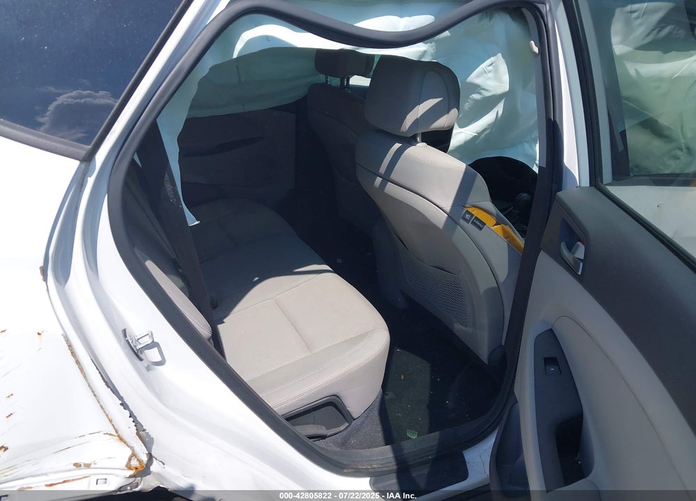 2018 HYUNDAI TUCSON VIN: KM8J23A47JU660169