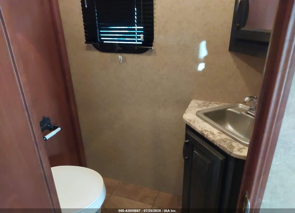 2013 JAYCO SEISMIC 40' 5TH WHEEL VIN: 1UJCJSCV7D19B0060
