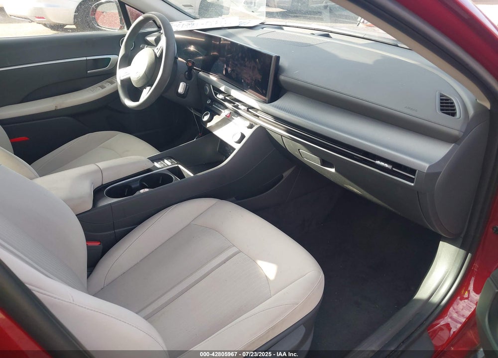 2024 HYUNDAI SONATA VIN: KMHL64JA6RA397128