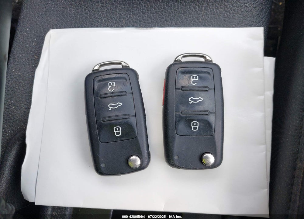 2016 VOLKSWAGEN JETTA VIN: 3VWD67AJ0GM253114