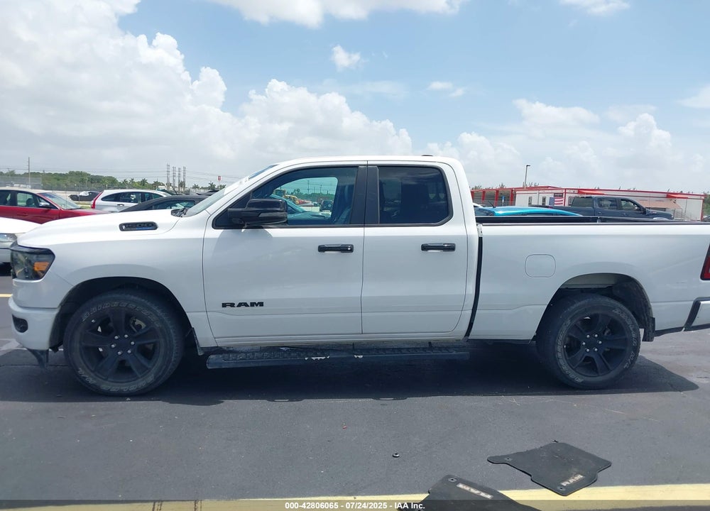 2024 RAM 1500 BIG HORN 4X2 6'4 BOX VIN: 1C6RREBT3RN152248