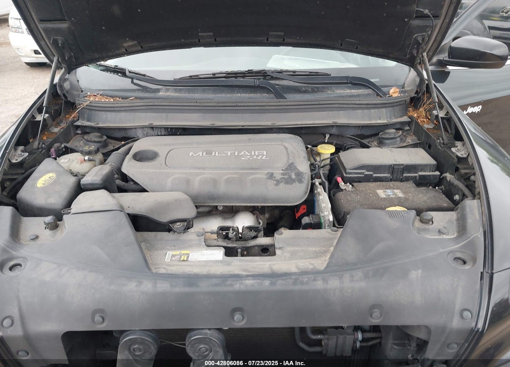 2014 JEEP CHEROKEE VIN: 1C4PJMCB8EW174130
