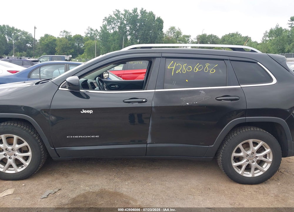 2014 JEEP CHEROKEE VIN: 1C4PJMCB8EW174130
