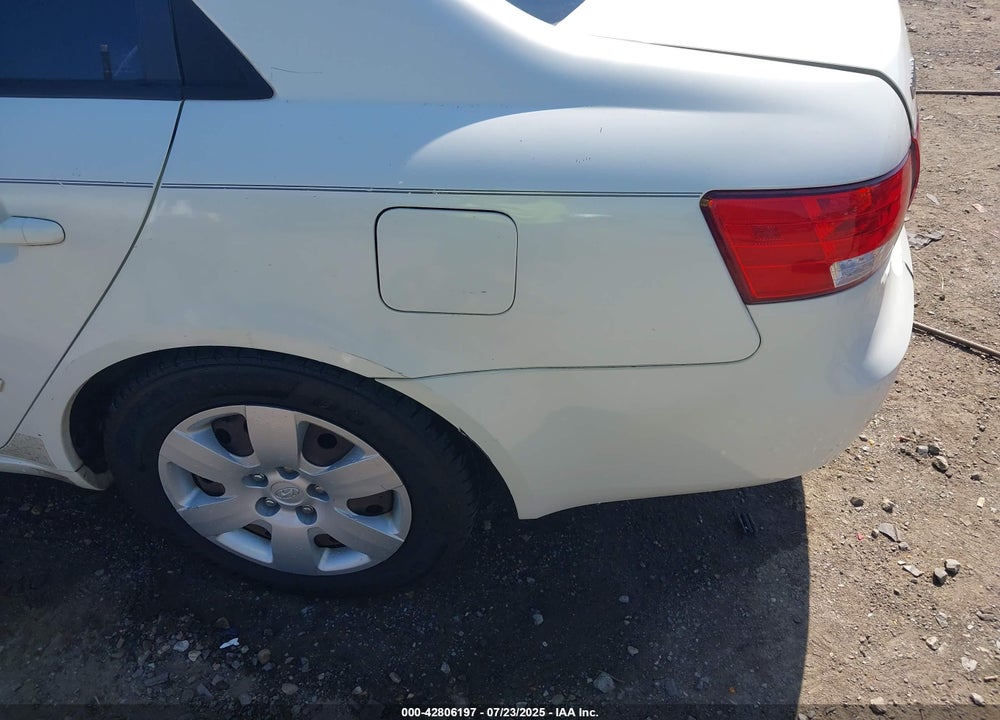 2006 HYUNDAI SONATA GL VIN: KMHET46C06A102399