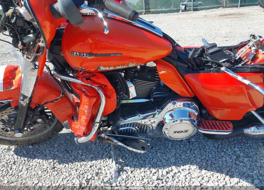 2012 HARLEY-DAVIDSON FLHTK ELECTRA GLIDE ULTRA LTD VIN: 1HD1KEM11CB687687