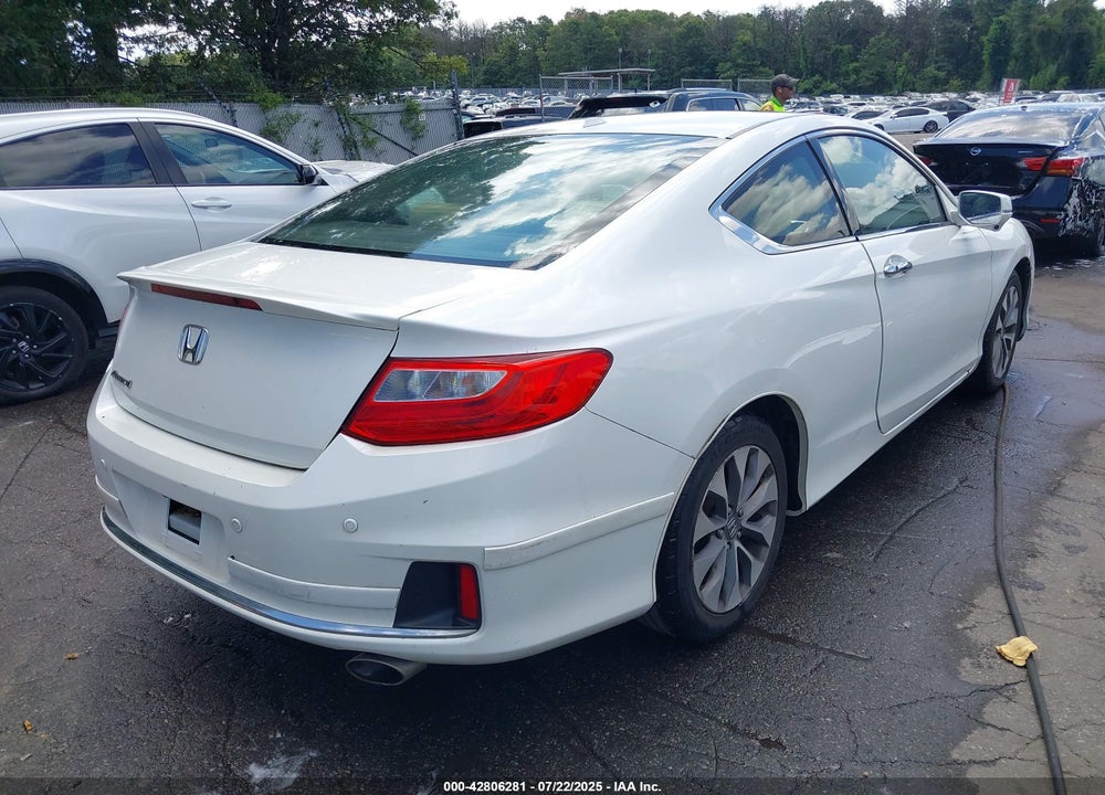 2013 HONDA ACCORD VIN: 1HGCT1B80DA010445