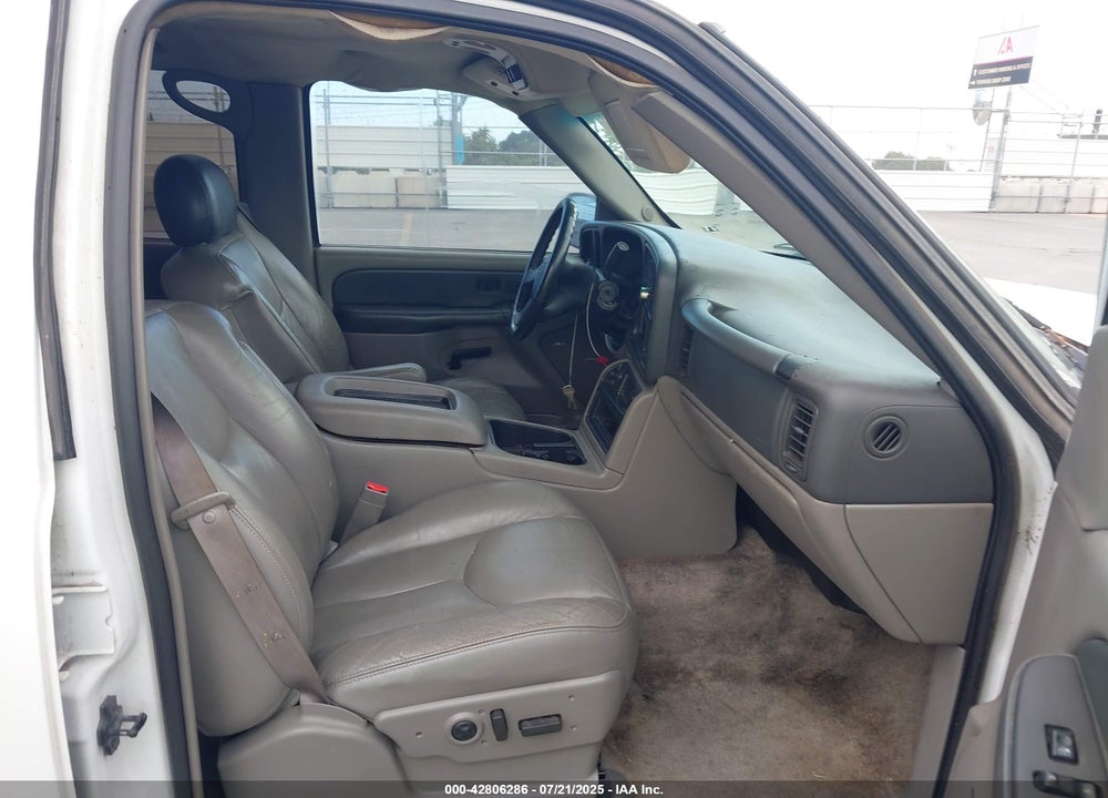 2003 CHEVROLET TAHOE LT VIN: 1GNEC13T23R117983
