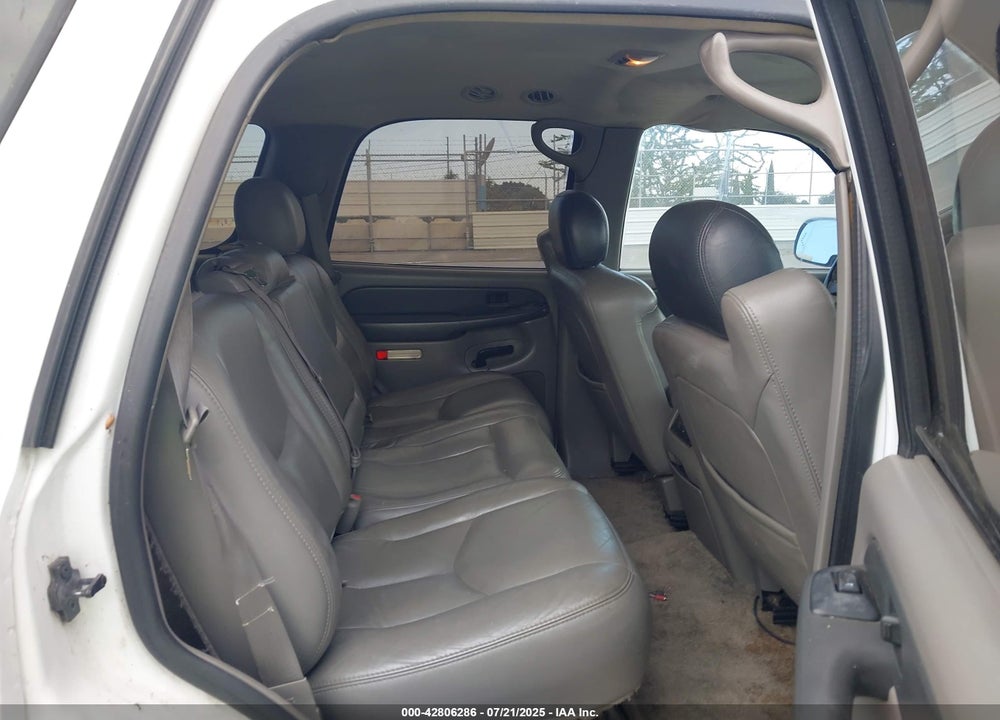 2003 CHEVROLET TAHOE LT VIN: 1GNEC13T23R117983