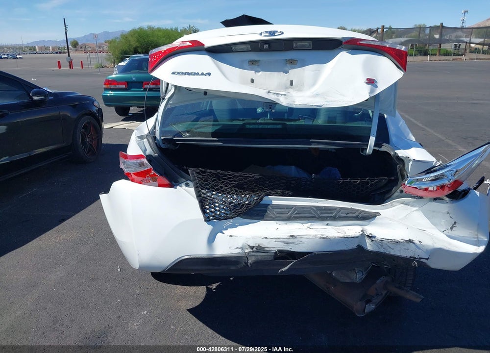 2016 TOYOTA COROLLA VIN: 5YFBURHE3GP476549