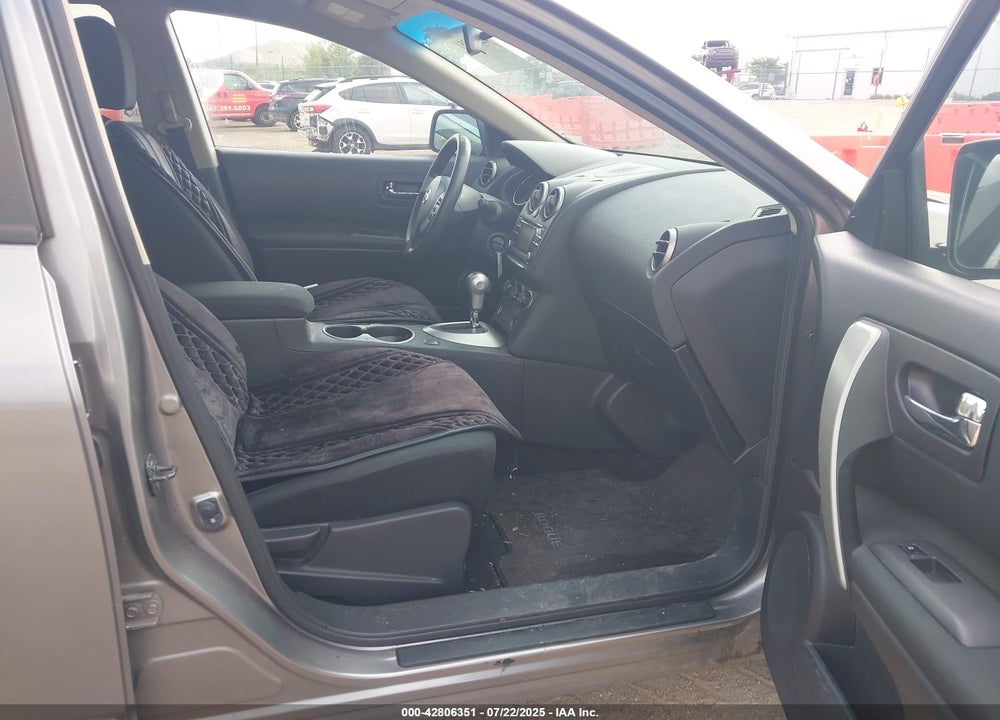 2015 NISSAN ROGUE SELECT VIN: JN8AS5MT4FW655773