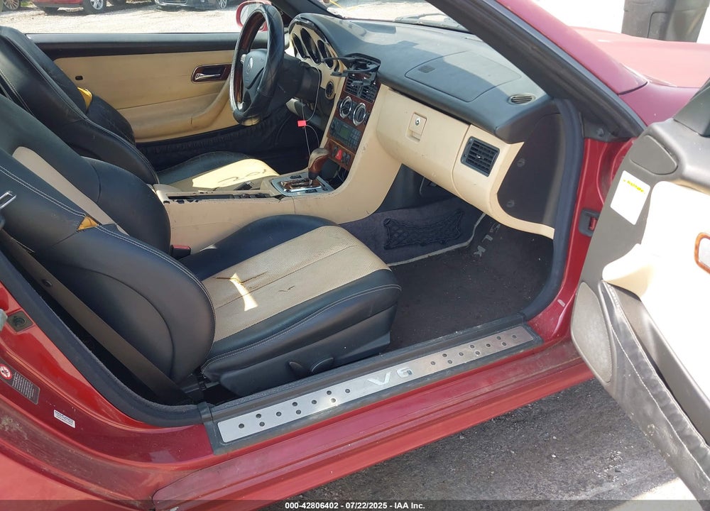 2001 MERCEDES-BENZ SLK 320 VIN: WDBKK65F31F202699