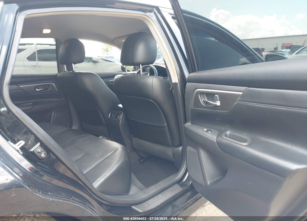 2013 NISSAN ALTIMA VIN: 1N4AL3AP8DC211238
