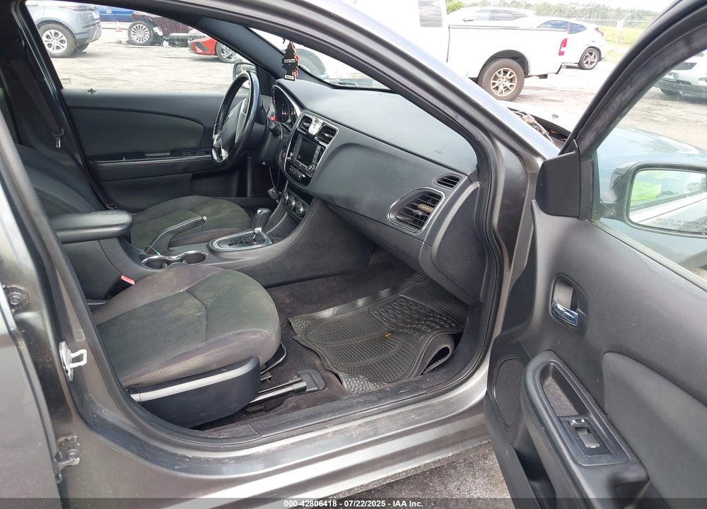2012 CHRYSLER 200 VIN: 1C3CCBBB9CN180802