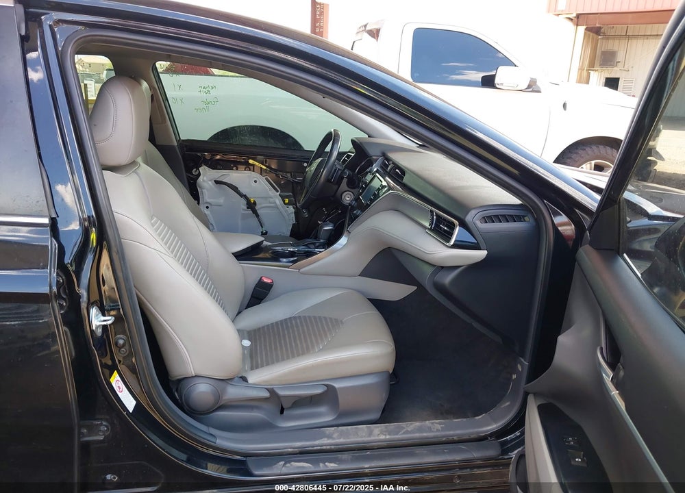 2018 TOYOTA CAMRY SE VIN: JTNB11HK4J3027103