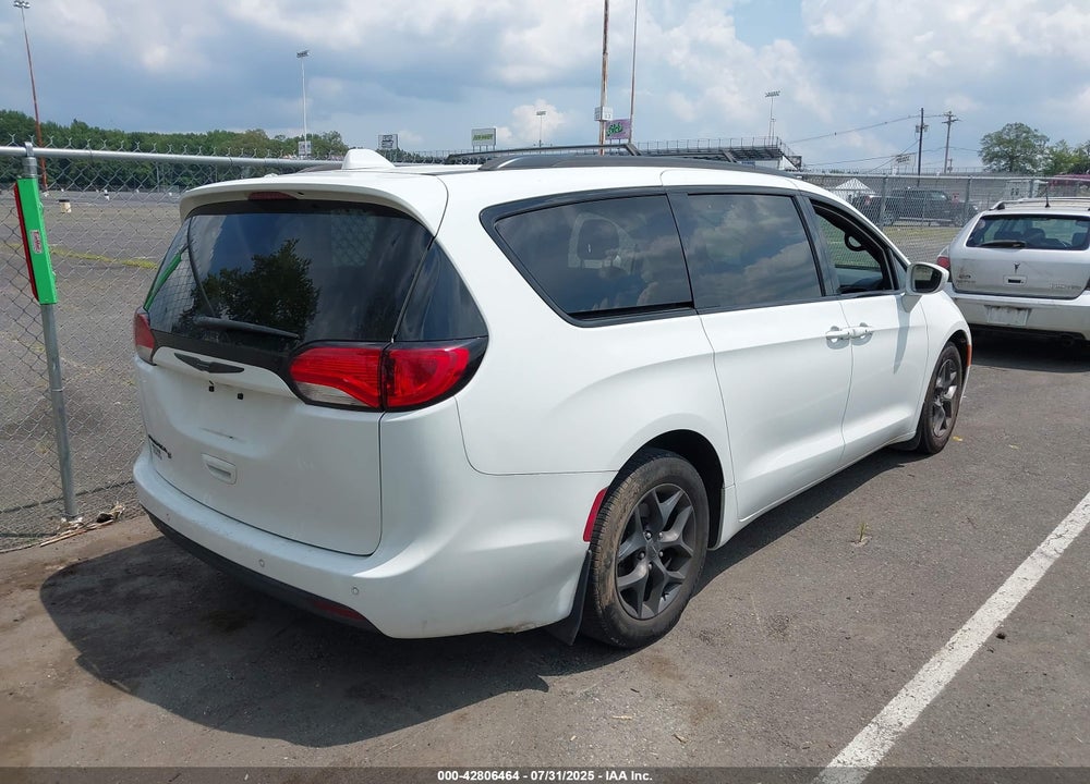 2018 CHRYSLER PACIFICA TOURING L PLUS VIN: 2C4RC1EG9JR171928