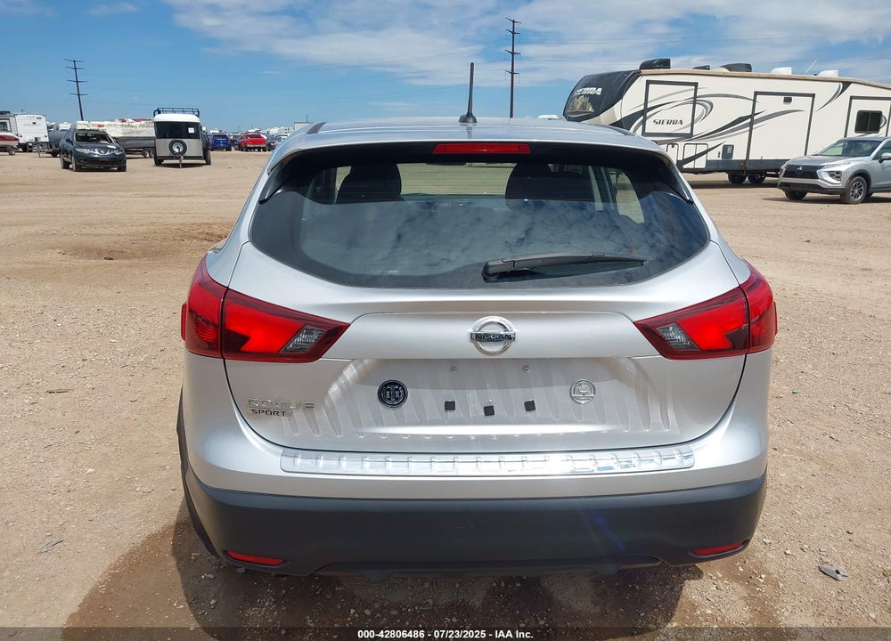 2017 NISSAN ROGUE SPORT S VIN: JN1BJ1CP3HW020064