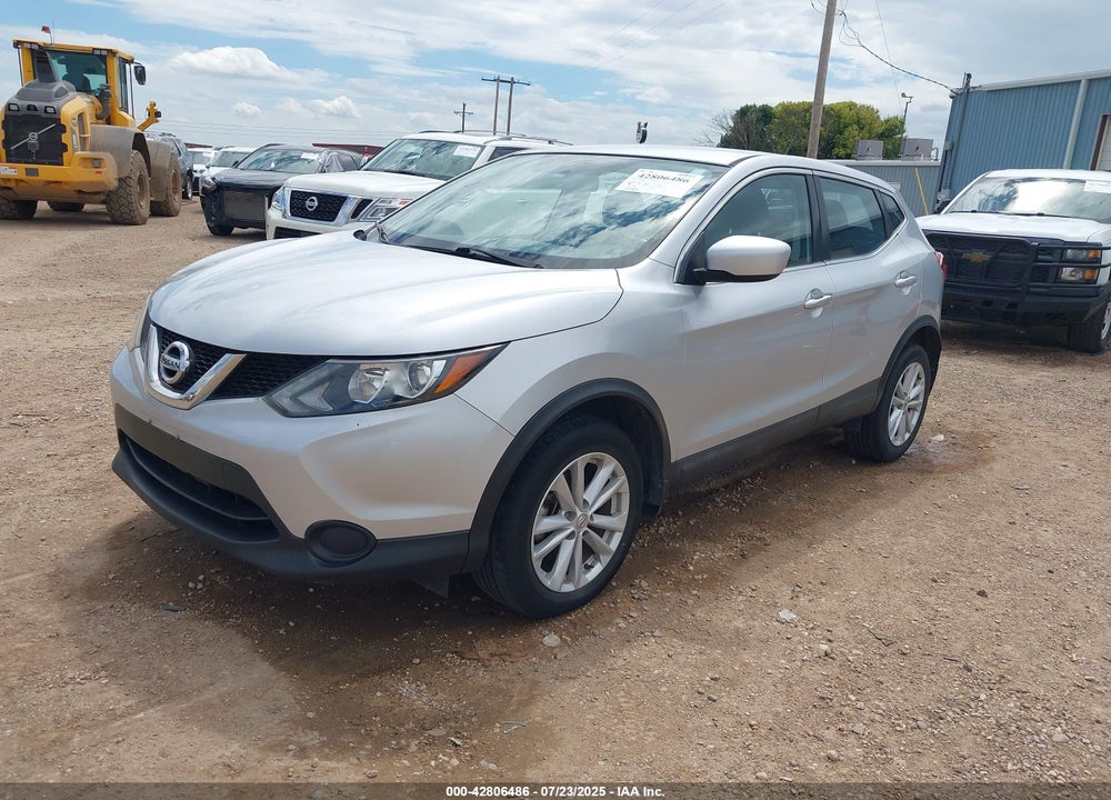 2017 NISSAN ROGUE SPORT S VIN: JN1BJ1CP3HW020064